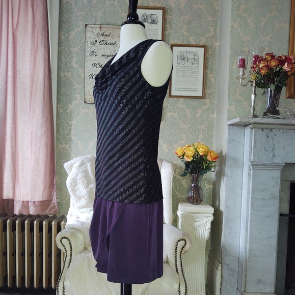 White House Black Market Top - Picture 4 of 7